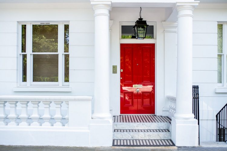 Painting a Door 101: Tips and Tricks for Perfect Results