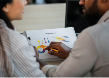 CPG Startup Dilemma: Customer Experience vs. Omnichannel Marketing 