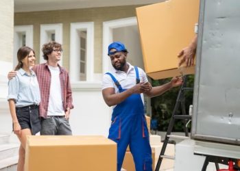Expert Advice on Choosing Movers in Seaside
