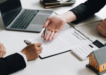 What You Need to Know Before Taking Out a Commercial Lease