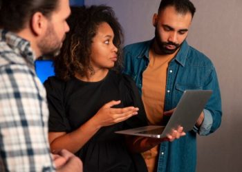 Common Eavestrough Problems: Troubleshooting Guide