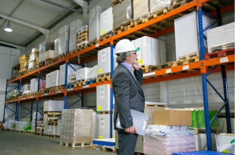 Mastering Inventory Management: A Holiday Guide About Bulk Containers