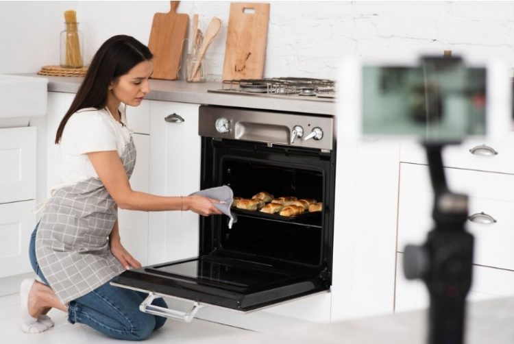 Shining Oven: Transforming Kitchens, One Sparkle at a Time