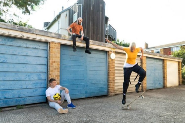 Keep In Style Without Compromising Security With Slat Fencing