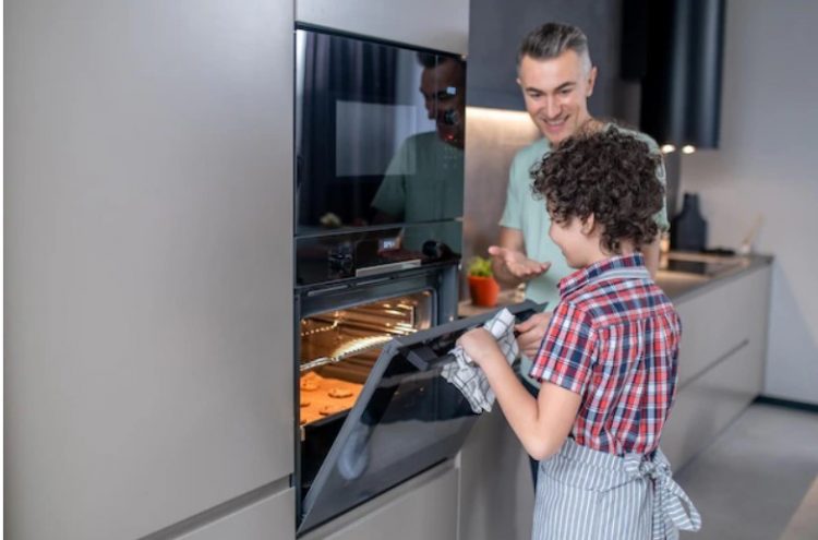 Shining Oven: Transforming Kitchens, One Sparkle at a Time
