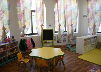 Creating a Kid-Friendly Space: The Ultimate Guide to Kids’ Tables and Chairs