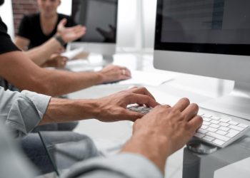 Navigating Cybersecurity Challenges: Advanced Networks IT Support for Los Angeles Businesses