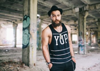 Men’s Tank Top: Features and Styling Tips