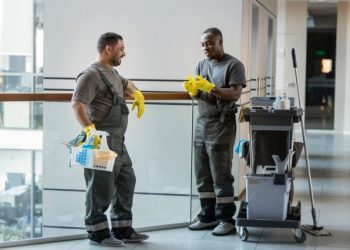 Unlocking Retail Success: The Top 10 Benefits of Professional Cleaning 