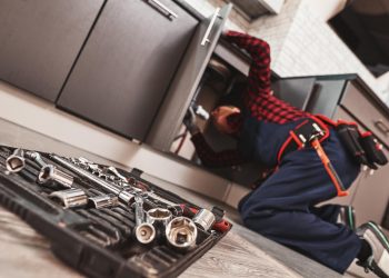 Top 5 Reasons to Hire a Plumber in Northampton