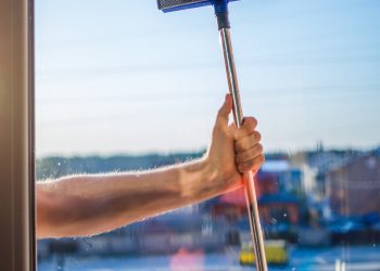 Comprehensive Guide to Commercial Window Cleaning in Melbourne