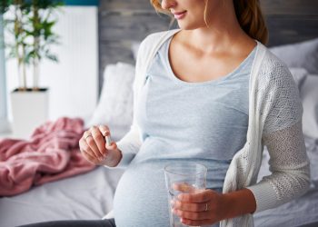 The Essential Guide to Vitamins to Help Get Pregnant