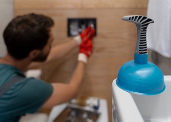 The Importance of Leak Detectors in HVAC Systems