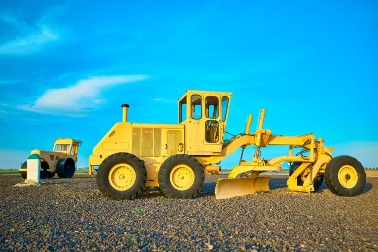 Advantages of CASE Motor Graders for Smoothing Operations
