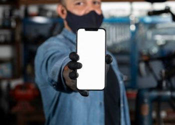 How to Factory Reset Your Phone Before You Sell or Trade It