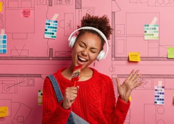 10 Proven Ways to Make Money with Your Music Online