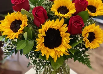 The Language of Flower Bouquets: What Your Gift Says About You