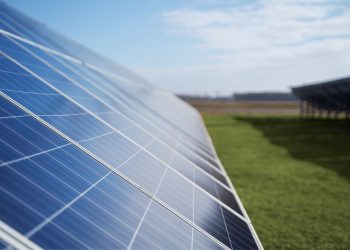 Is Solar Panel Cleaning Necessary in Different Climate Conditions?