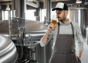 How to Maintain Quality and Consistency in Large-Scale Brewing