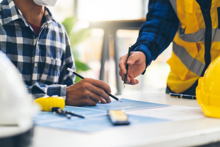 Navigating the Process of Obtaining or Renewing a Contractor’s License in California