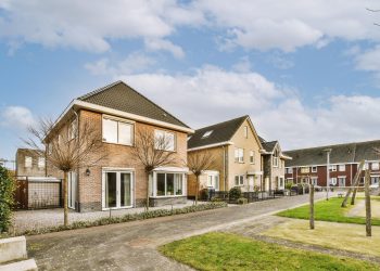 Cash Houses for Sale Near Me: A Guide to Buying and Selling for Cash