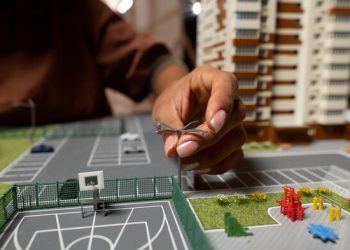 Living Near the BTS/MRT: A Guide to Choosing the Perfect Condo for Investment or Rent