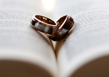 Durable & Everyday: Choosing Matching Rings You Can Both Wear Always
