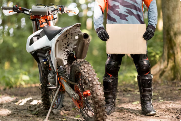 Navigating the Shift Toward Eco-Friendly Materials in Motocross Graphics