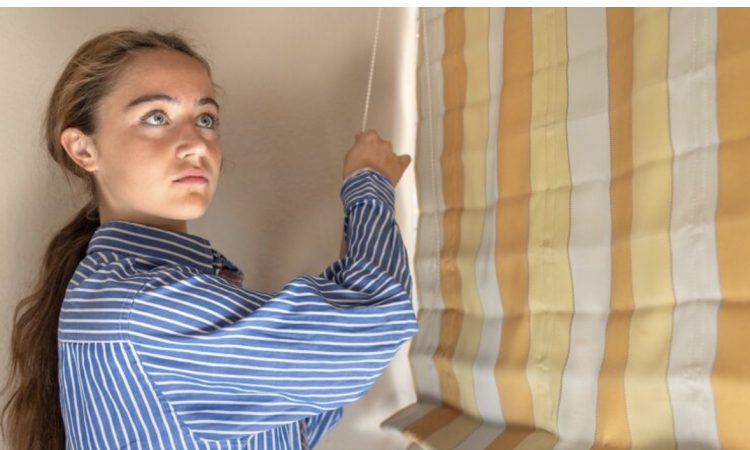 When Replacing Old Blinds Can Make More Sense Than Redecorating a Whole Room